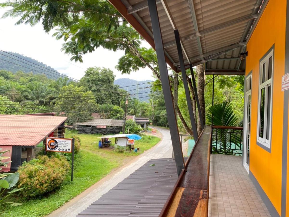 Khao Sok Inn Hostel Khao Sok National Park Exterior photo